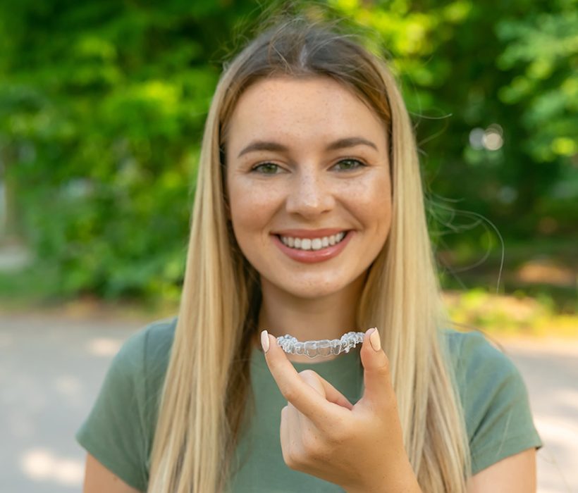 Invisalign VS Braces